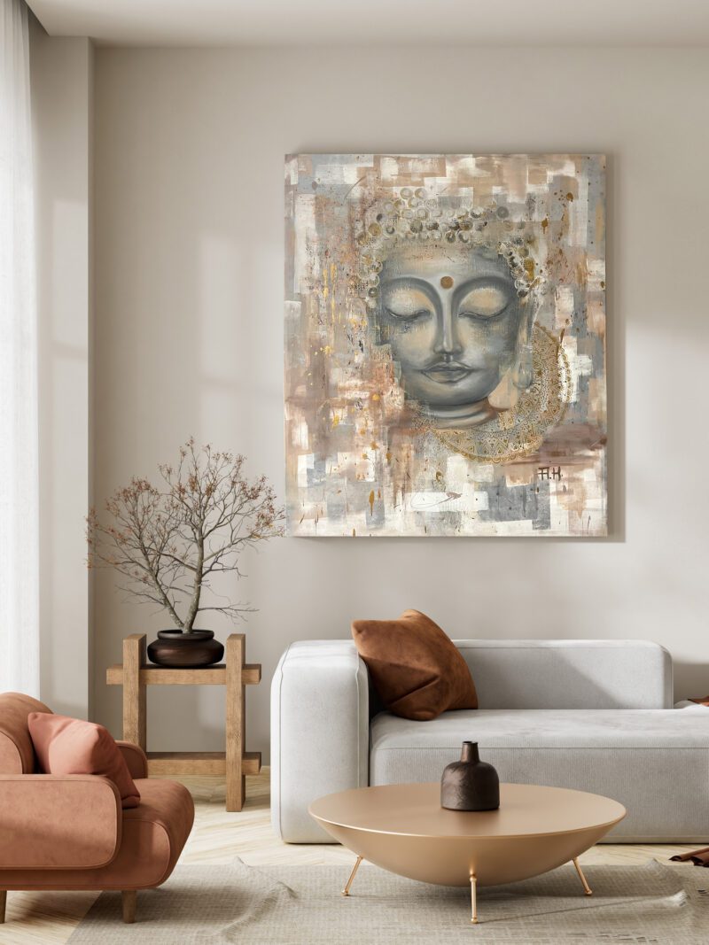 Buddha-Gemälde in Grau-, Beige- und Goldtönen, stilvoll präsentiert in einem modernen Wohnzimmer mit neutraler Einrichtung.